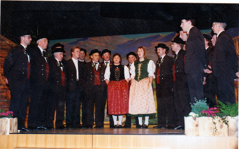 Jodelklub 1995 Gesamt a. Bühne 1.jpg